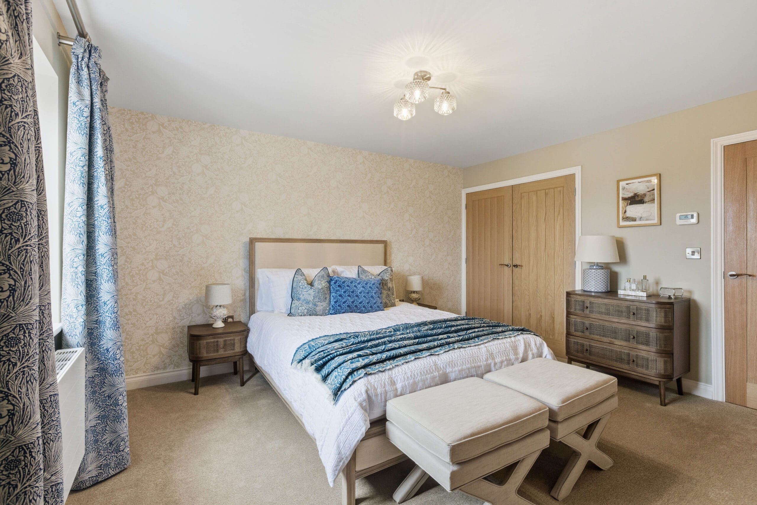 Broadgate_Homes_The_Furlongs_Holland_Park_Kitchen_Master_Bedroom
